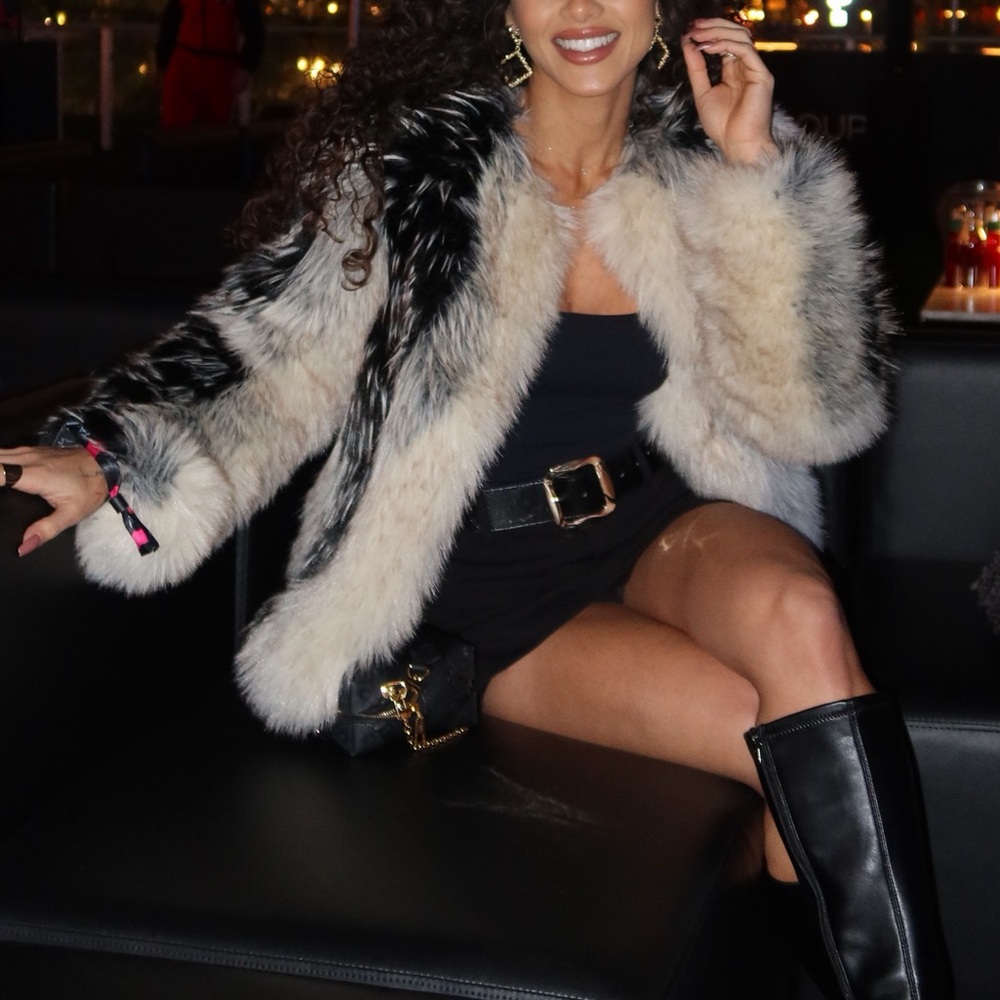 Zara Black and Cream Teddy Faux Fur Jacket - Picture 2 of 6